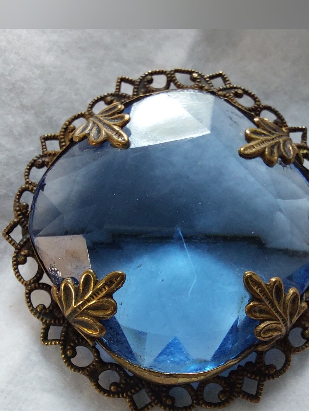 ​Vintage Estate Art Deco Blue Glass Brass Filigree Statement Brooch / Pin